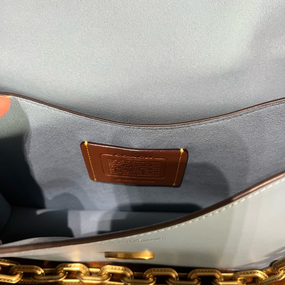 Coach Bluebell Chain Tabby 🩵✨ - Picture 2 of 5